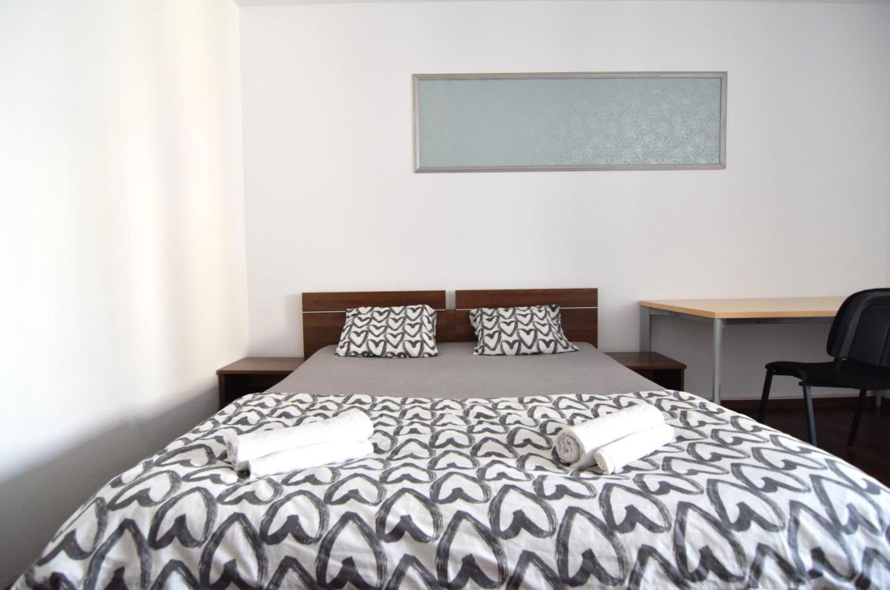 Resedinta Luterana Apartment Bucureşti Ngoại thất bức ảnh