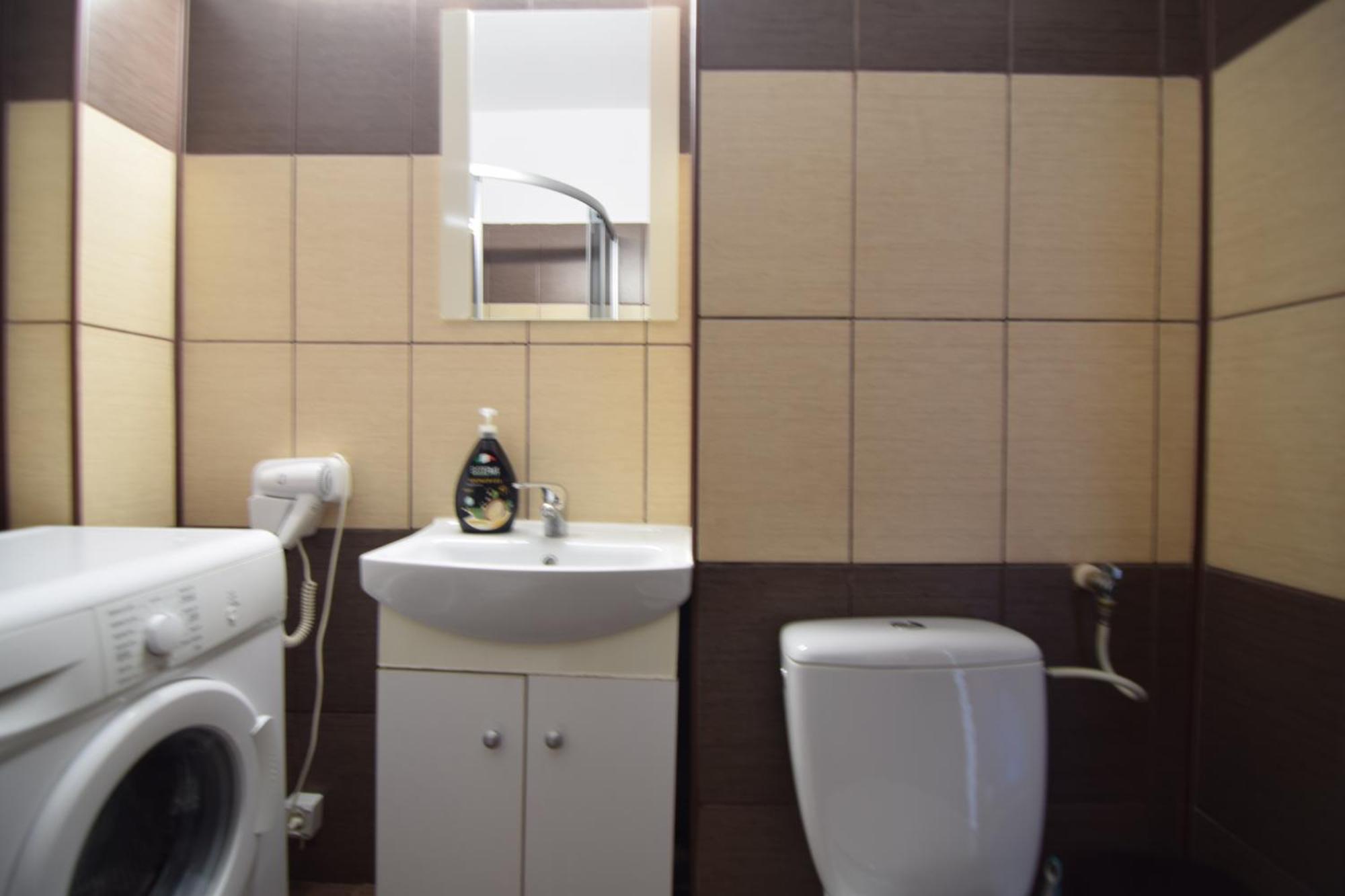 Resedinta Luterana Apartment Bucureşti Ngoại thất bức ảnh