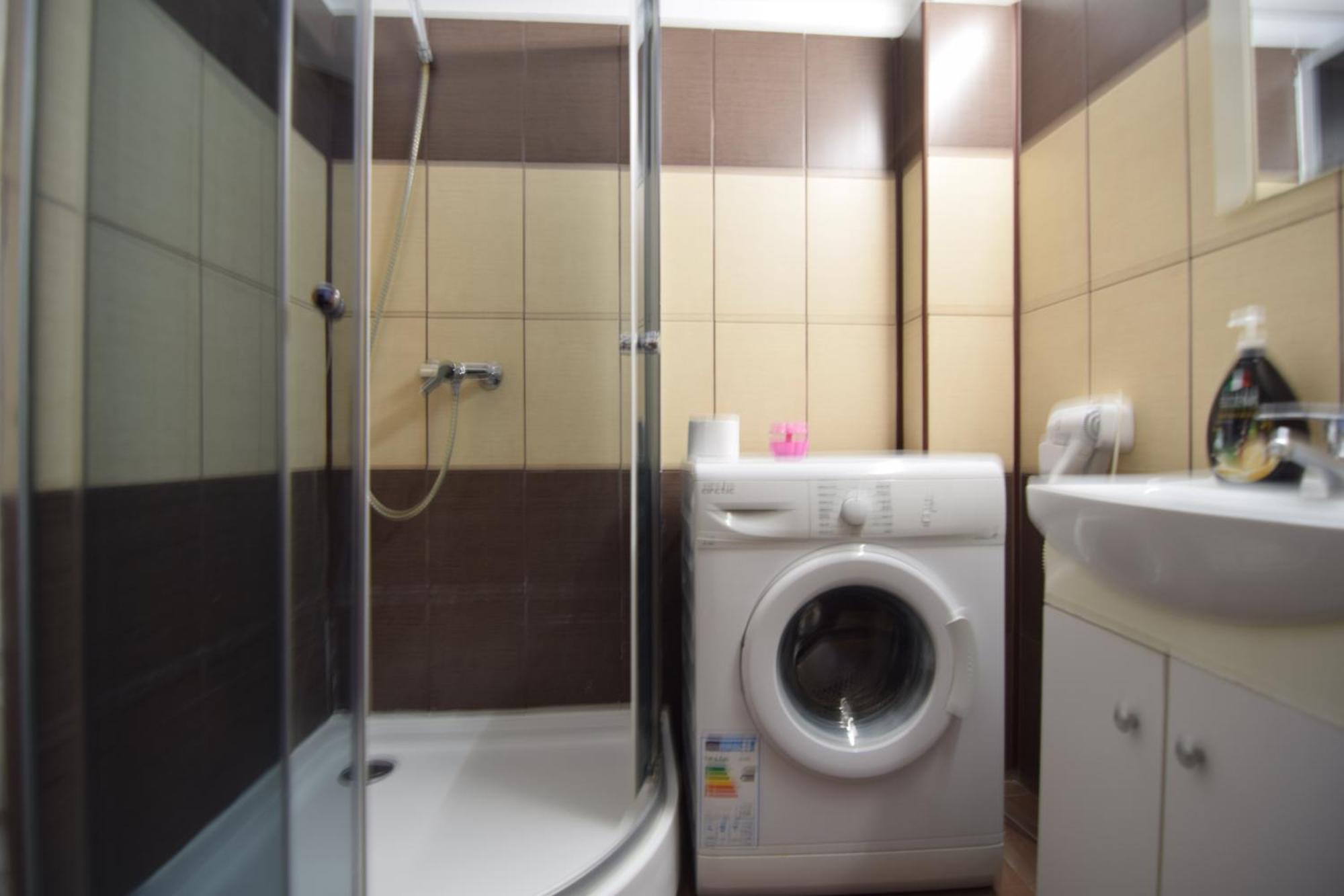 Resedinta Luterana Apartment Bucureşti Ngoại thất bức ảnh